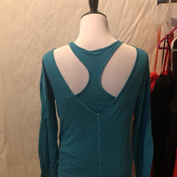 Zella turquoise top set - Picture 6 of 6